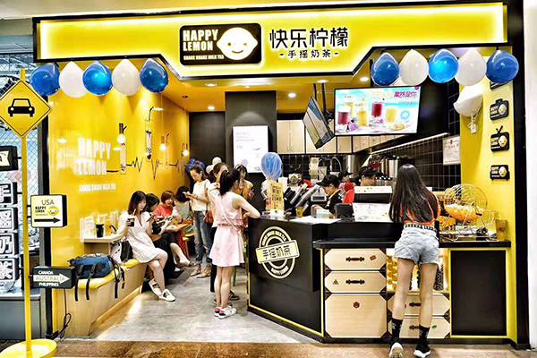 “秋后第一杯奶茶”，成都奶茶店裝修大比拼！
